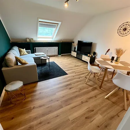 Stilvoll-modern-neu Apartment