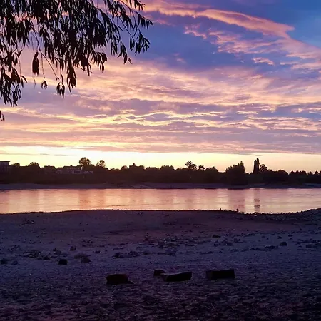 Stilvoll-modern-neu דירה מירבוש