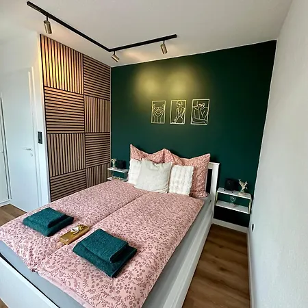 Stilvoll-modern-neu Apartment