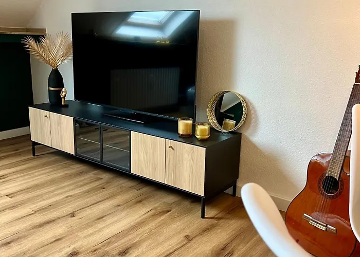 Stilvoll-modern-neu Lejlighed