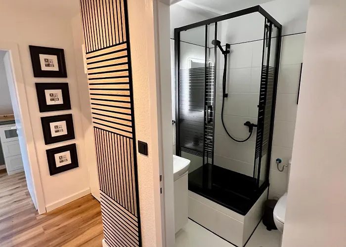 Stilvoll-modern-neu דירה