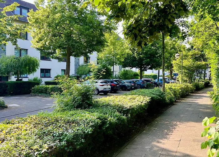 Stilvoll-modern-neu Lejlighed